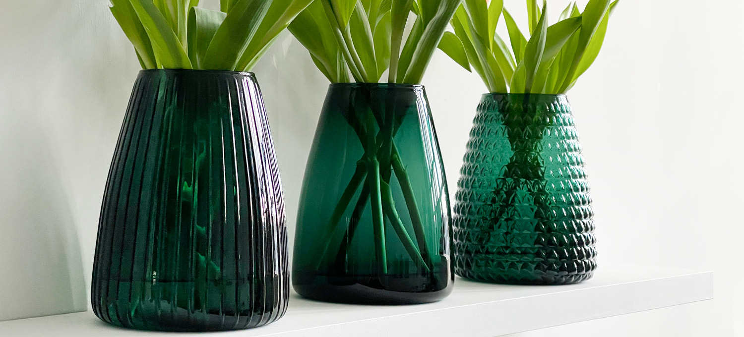 DIM COLORED VASES GREEN